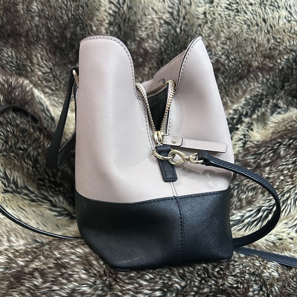 Kate Spade Laurel Way Evangelie Saffiano Satchel Two Tone Purse/Handbag - Picture 5 of 14